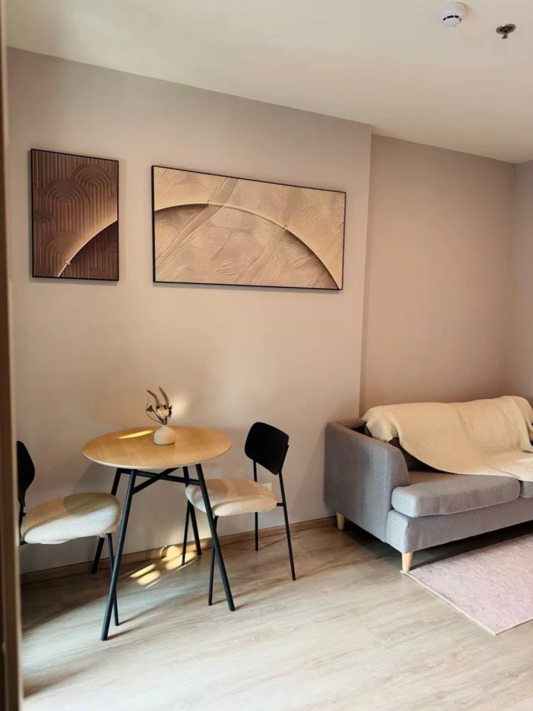 ให้เช่า Noble Nue District R9 ชั้น 24  วิวสวย โล่งไม่มีตึกข้างๆบัง แต่งครบ น่าอยู่ จองเลย