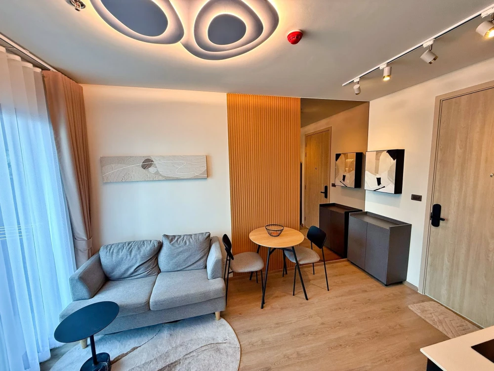 ให้เช่า Noble Nue District R9 ห้องแต่งสวยสุดปัง บิวท์อินเฟอร์นิเจอร์อย่างดี ส่วนกลางครบ จองด่วน