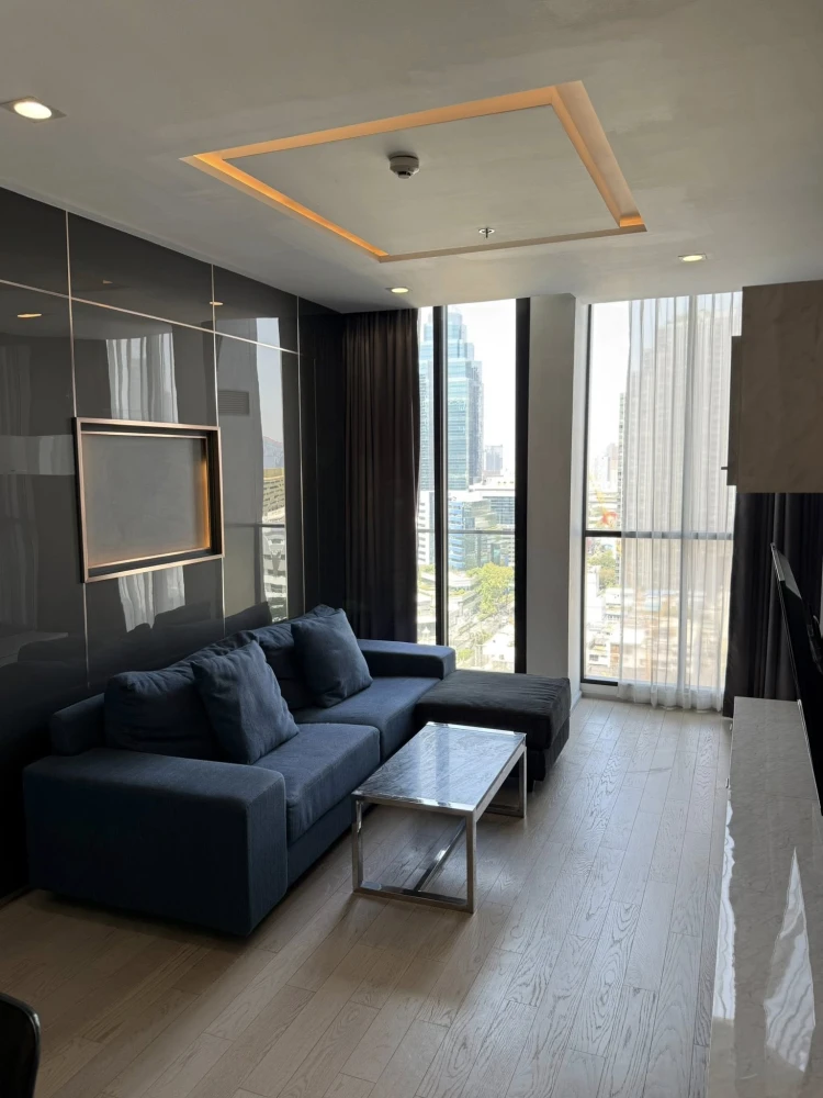 ให้เช่า Noble Ploenchit ห้องกว้างขวาง ตกแต่ง Built-in ครบ พร้อมเข้าอยู่ มาจองได้แล้ววันนี้ อย่าพลาด