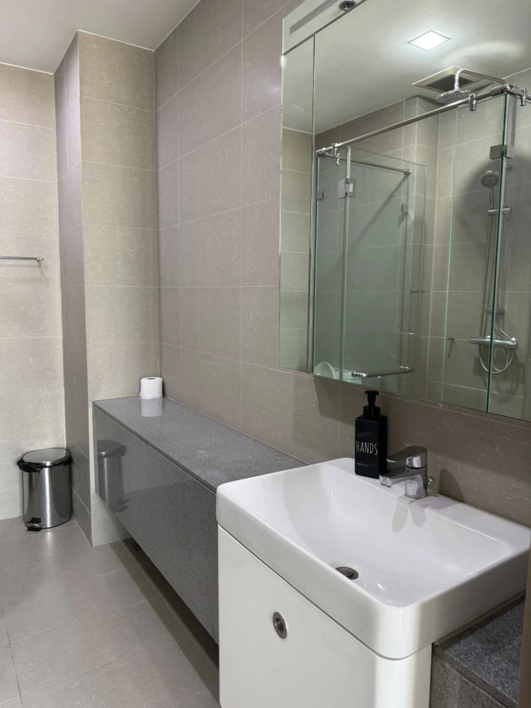 ให้เช่า Noble Ploenchit ห้องกว้างขวาง ตกแต่ง Built-in ครบ พร้อมเข้าอยู่ มาจองได้แล้ววันนี้ อย่าพลาด