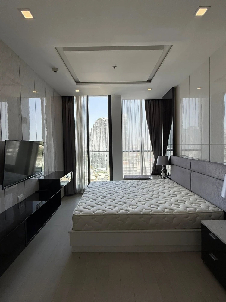 ให้เช่า Noble Ploenchit ห้องกว้างขวาง ตกแต่ง Built-in ครบ พร้อมเข้าอยู่ มาจองได้แล้ววันนี้ อย่าพลาด
