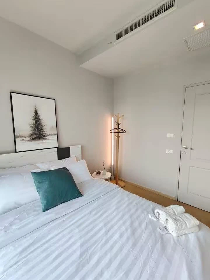 ให้เช่า Noble Refine 2 ห้องนอน พื้นที่ใช้สอยเยอะ ตกแต่งคุมโทน เฟอร์นิเจอร์ครบครัน รีบจองเลย