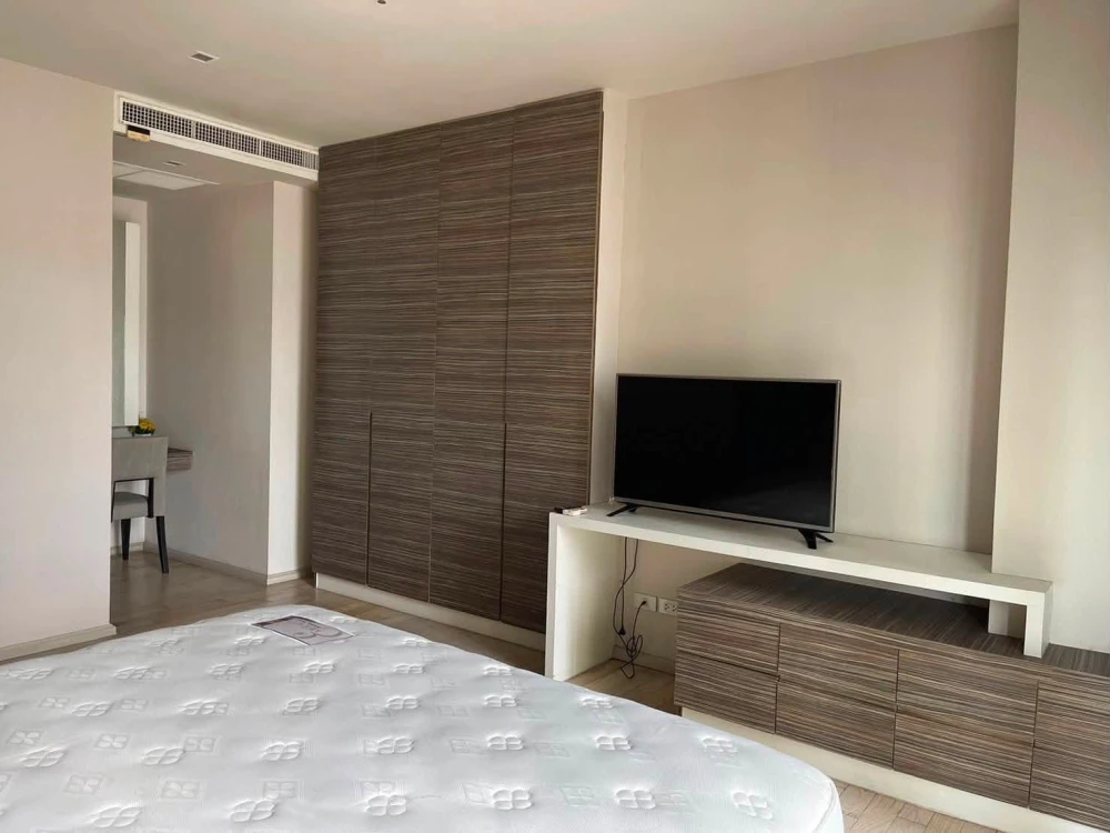 ให้เช่า Noble solo ห้องไม่ร้อน วิว สระว่ายน้ำ ส่วนกลาง ห้องตกแต่งแบบ Fully Furnished ต้องจอง