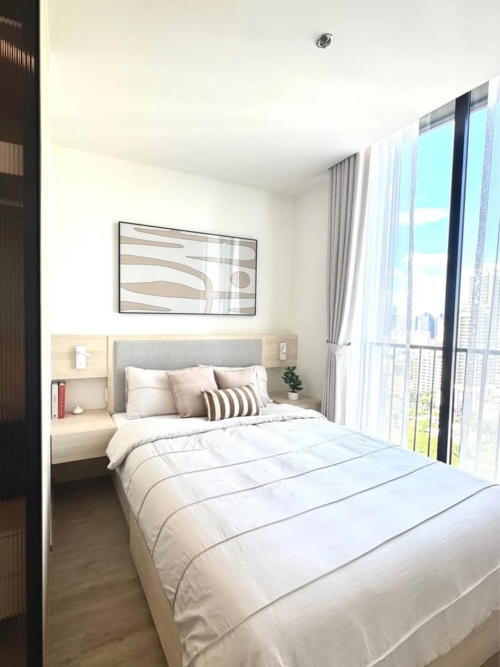 For rent: Noble State 39, a modern and cozy 2-bedroom condo with unobstructed city views. Ready to move in.