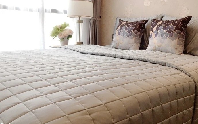 ให้เช่า Notting Hill Leamchabang ห้องชั้น 12 ติดวอลเปเปอร์อย่างดี เฟอร์ครบครัน จองด่วน