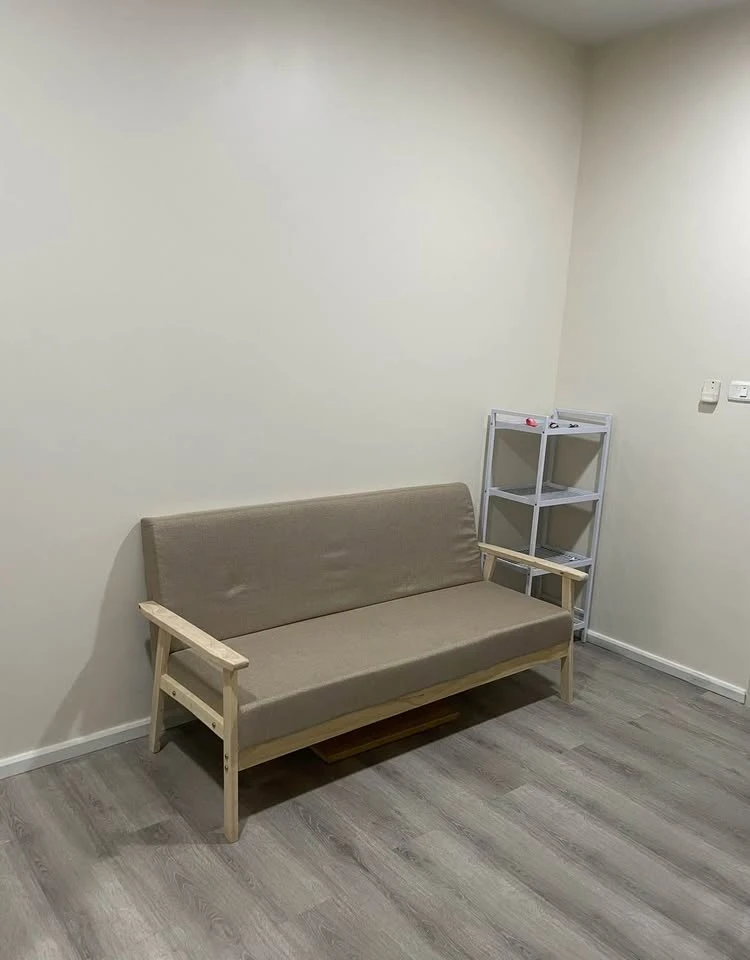 ให้เช่า Notting Hill Sukhumvit 105 ห้องน่าอยู่ ชั้น 8 มาพร้อมเฟอร์นิเจอร์ครบครัน หิ้วกระเป๋าเข้าอยู่ได้เลยจ้า
