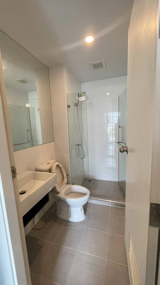 ให้เช่า Notting Hill Sukhumvit 105 ห้องพร้อมอยู่ เฟอร์พร้อม มาแต่ตัวอยู่ได้เลย