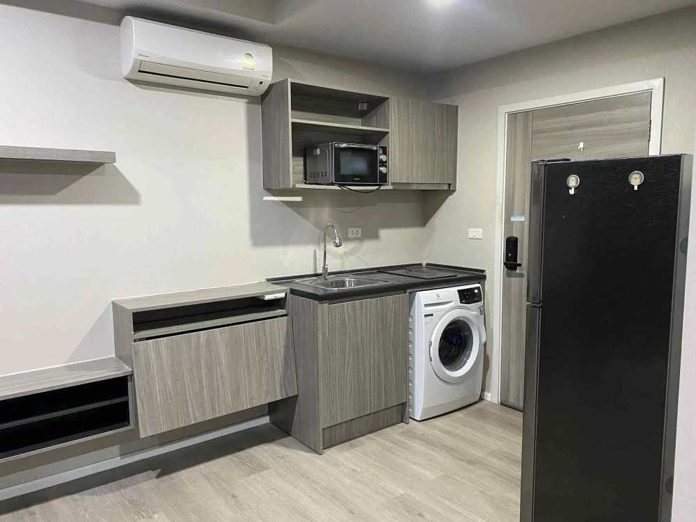 ให้เช่า Notting Hill Sukhumvit 105 ห้องพร้อมอยู่ เฟอร์ เครื่องใช้ไฟฟ้าครบ มาแต่ตัวเข้าอยู่ได้เลย อย่ารอช้า