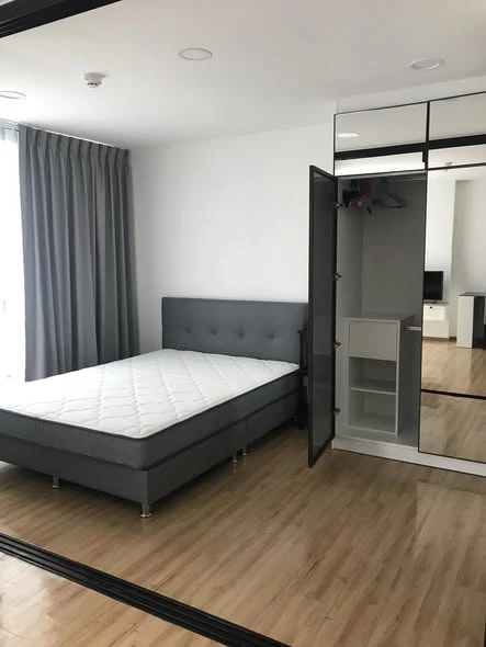 ให้เช่า Notting Hill The Exclusive Charoen Krung ห้องพร้อมอยู่ เฟอร์พร้อม ห้องกว้างจองเลย+++ images