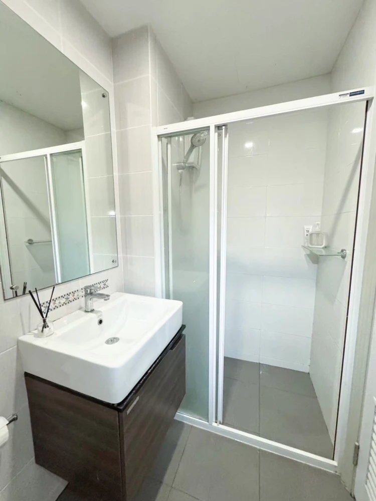 ให้เช่า Notting Hill Tiwanon-Kaerai  ห้องพร้อมเข้าอยู่ เฟอร์พร้อม รีบจองเลย+++