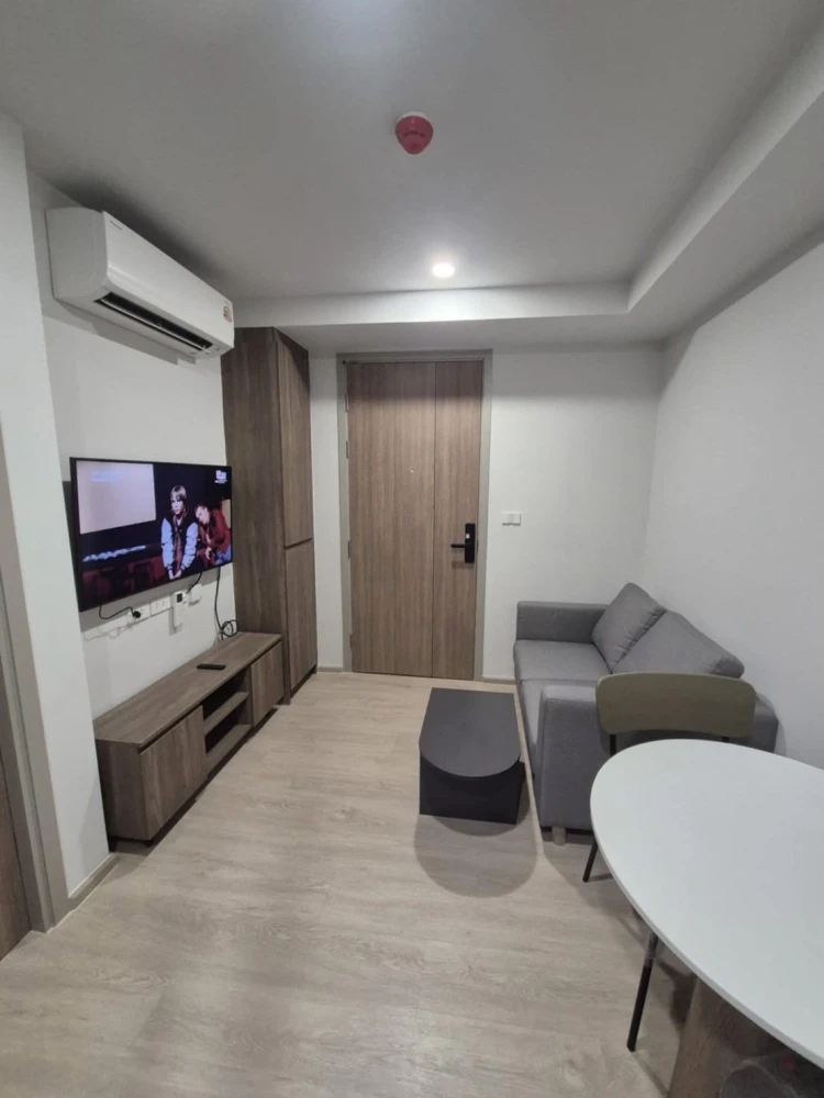 ให้เช่า NUE CORE KHU KHOT ห้องพร้อมอยู่ เฟอร์ เครื่องใช้ไฟฟ้าครบ มาจับมาจองเลย อย่าพลาด