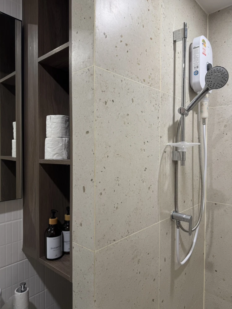 ให้เช่า Nue Core Khu Khot Station วิวสระว่ายน้ำ บรรยากาศดี ตกแต่งบิวท์อินเริ่ดๆ สนใจองเลย