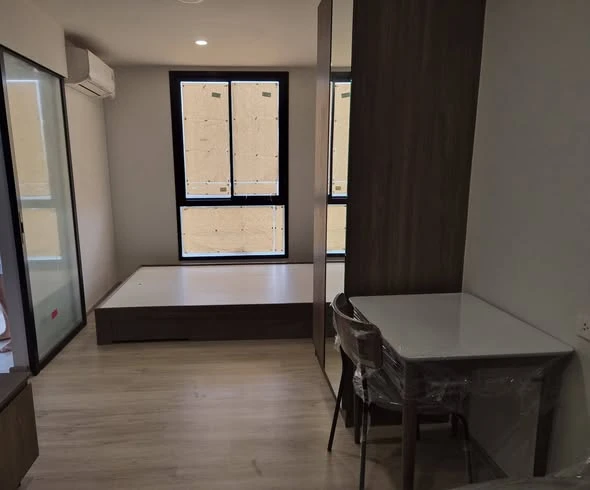 ให้เช่า Nue Core Khu Khot Station ห้องพร้อมอยู่ เฟอร์พร้อม หิ้วกระเป๋าใบเดียวมาได้เลย!!!!