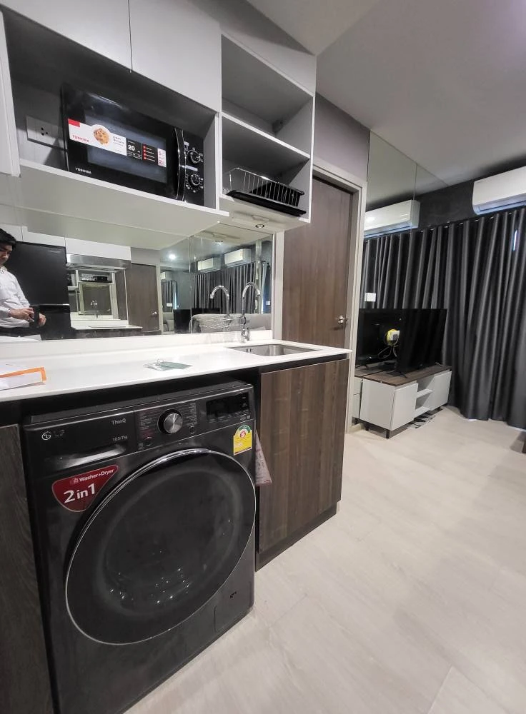 ให้เช่า Nue Cross Khu Khot Station ชั้น 4 ห้องแต่งครบ น่าอยู่ จองเลย ด่วนๆ