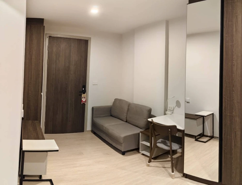 ให้เช่า ️Nue Cross Khu Khot Station ห้องพร้อมอยู่ เฟอร ์เครื่องใช้ไฟฟ้าครบ ราคากันเอง คุณต้องไม่พลาด
