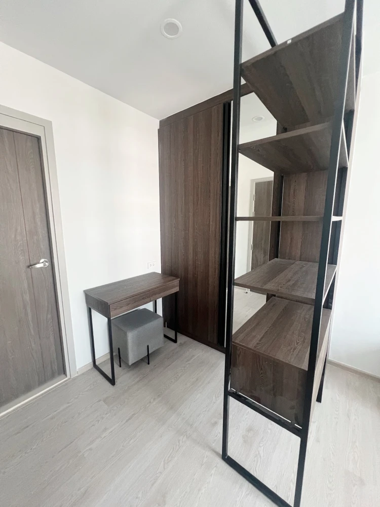 ให้เช่า Nue Cross Khu Khot Station 1 ห้องนอน 1 ห้องน้ำ วิวโล่ง ไม่บล็อค เฟอร์ครบ จองเลย