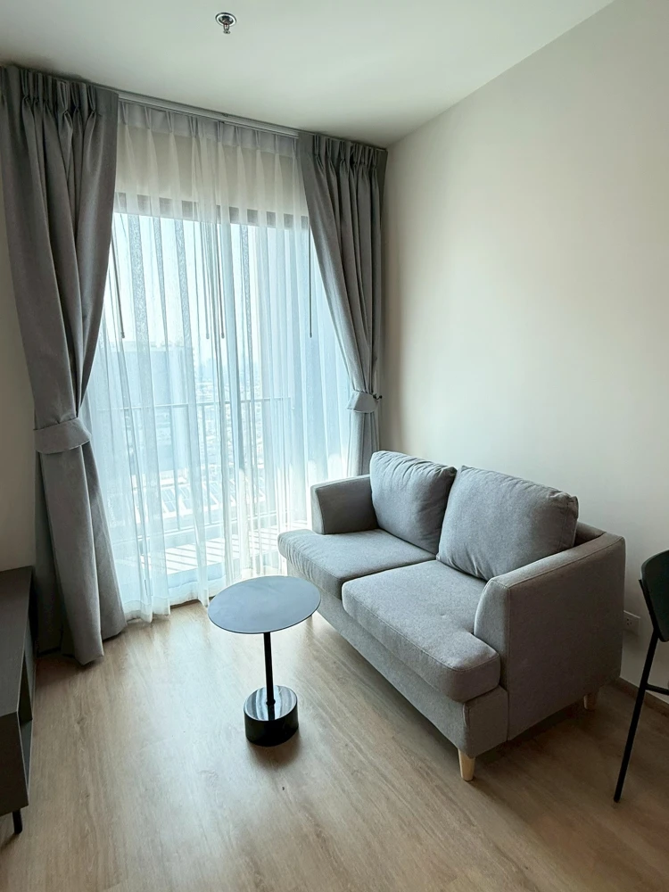 ให้เช่า Nue District R9 ชั้นสูง (ชั้น 31) เฟอร์นิเจอร์+ เครื่องใช้ไฟฟ้าครบ หิ้วกระเป๋าเข้าอยู่ได้เลย