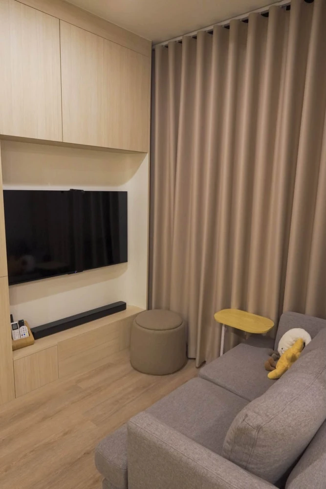 ให้เช่า NUE DISTRICT R9 ชั้น 40 (ชั้นบนสุด) ห้องตกแต่งและติดตั้งเฟอร์นิเจอร์ Built-in พร้อมเข้าอยู่