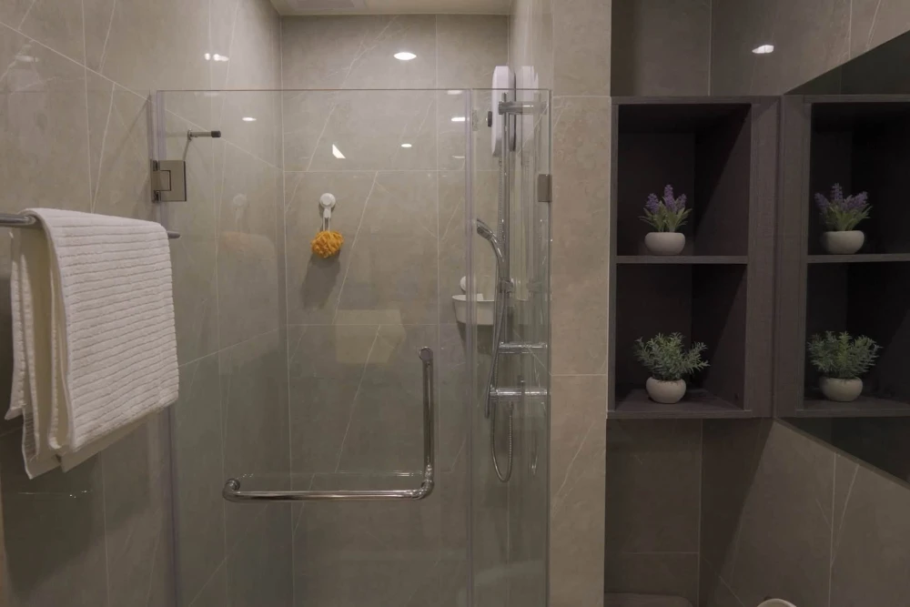 ให้เช่า NUE DISTRICT R9 ชั้น 40 (ชั้นบนสุด) ห้องตกแต่งและติดตั้งเฟอร์นิเจอร์ Built-in พร้อมเข้าอยู่
