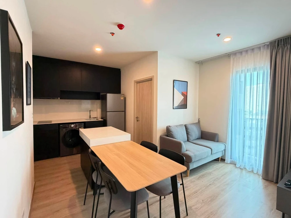 ให้เช่า NUE District R9 ตึกหน้า ชั้น 9 วิวโล่ง เดินทางสะดวก Fully Furnished พร้อมเข้าอยู่