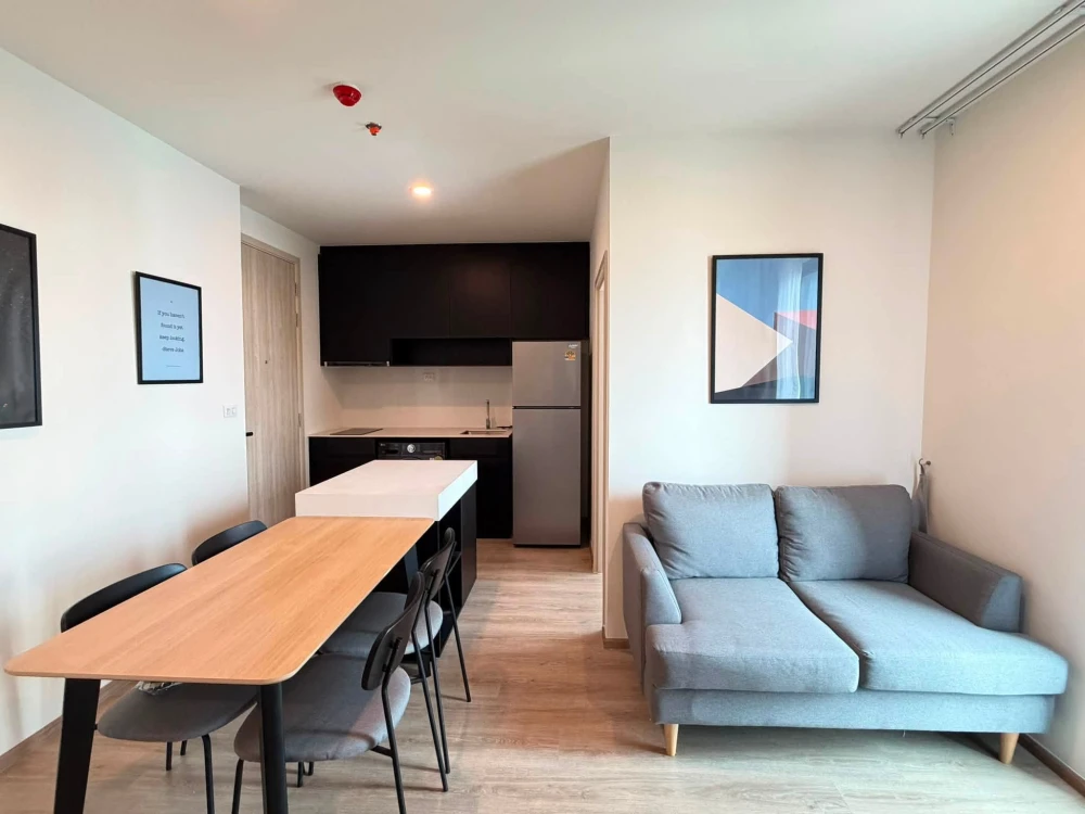 ให้เช่า NUE District R9 ตึกหน้า ชั้น 9 วิวโล่ง เดินทางสะดวก Fully Furnished พร้อมเข้าอยู่