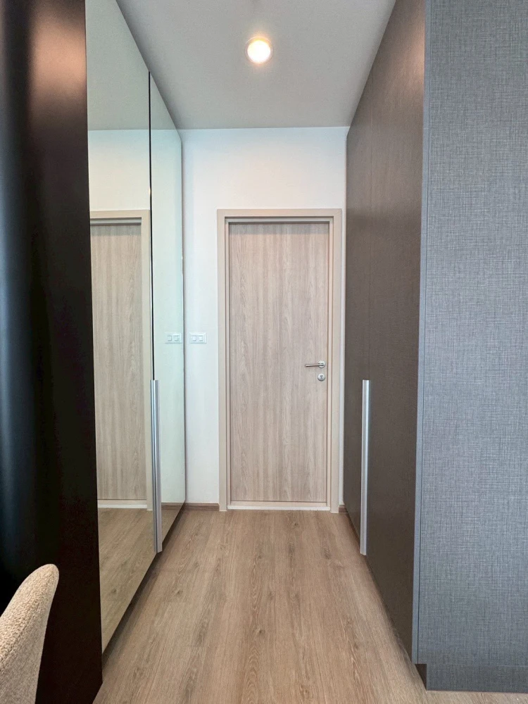 ให้เช่า NUE DISTRICT R9 ห้องตกแต่งโดยอินทีเรีย งาน Built-in ทั้งห้อง เฟอร์นิเจอร์และเครื่องใช้ไฟฟ้าครบ พร้อมเข้าอยู่