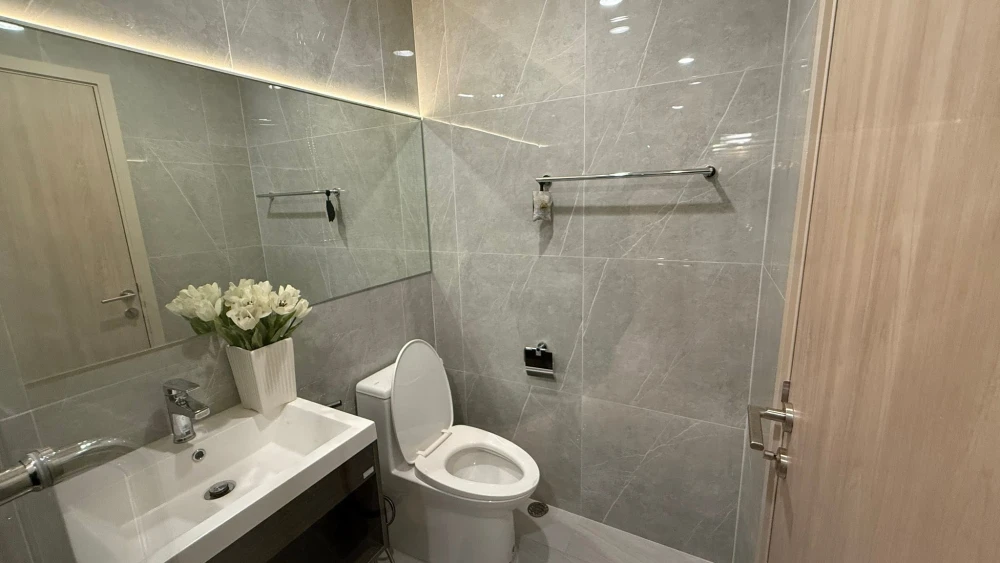ให้เช่า NUE DISTRICT R9 ห้องตกแต่งโดยอินทีเรีย งาน Built-in ทั้งห้อง เฟอร์นิเจอร์และเครื่องใช้ไฟฟ้าครบ พร้อมเข้าอยู่
