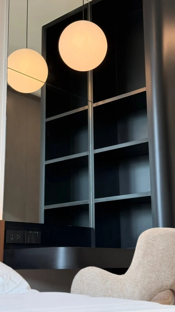 ให้เช่า NUE DISTRICT R9 ห้องตกแต่งโดยอินทีเรีย งาน Built-in ทั้งห้อง เฟอร์นิเจอร์และเครื่องใช้ไฟฟ้าครบ พร้อมเข้าอยู่
