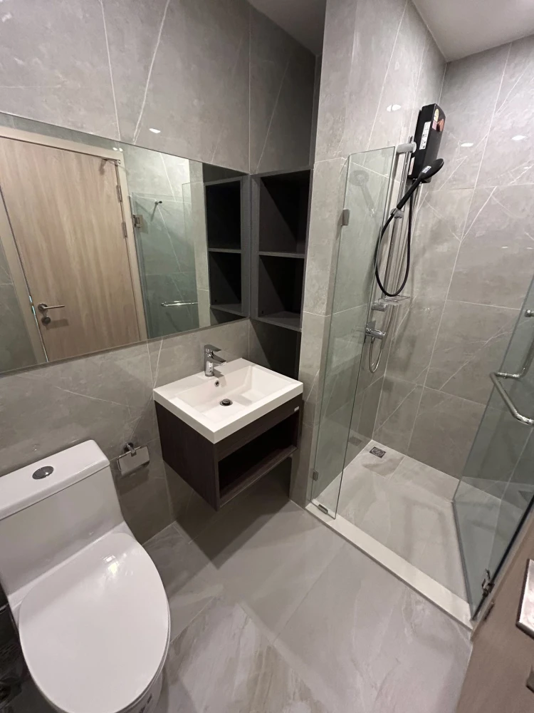 ให้เช่า Nue District R9 ห้องพร้อมอยู่ ชั้นสูง สิ่งอำนวยความสะดวกครบครัน จองเลย