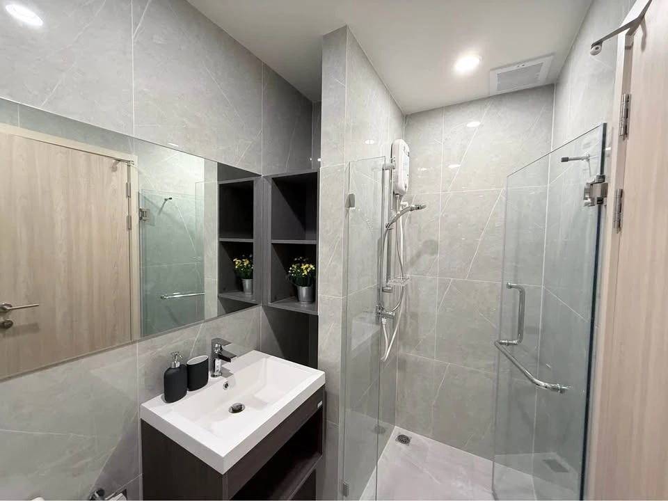 ให้เช่า Nue District R9 ห้องอยู่ชั้น 26 สูงมากๆ ตกแต่งครบครัน ดูดีสุดๆ รีบคว้าไว้เลย