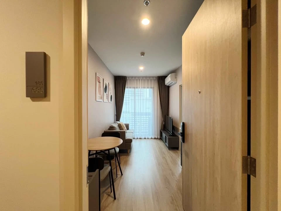 ให้เช่า Nue District R9 ห้องเเสงดี เครื่องใช้ไฟฟ้าครบ เฟอร์นิเจอร์ครบพร้อมอยู่