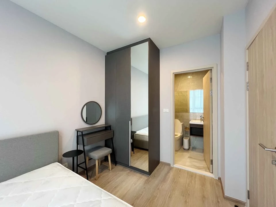 ให้เช่า Nue District R9 ห้องเเสงดี เครื่องใช้ไฟฟ้าครบ เฟอร์นิเจอร์ครบพร้อมอยู่