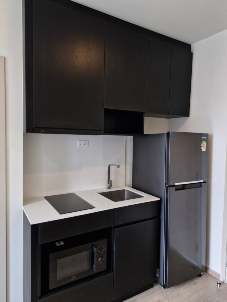 ให้เช่า Nue District R9 อาคาร N ชั้น 34 ชั้นสูง วิวไม่บัง พร้อมเฟอร์นิเจอร์และเครื่องใช้ไฟฟ้าครบ รีบจองเลย