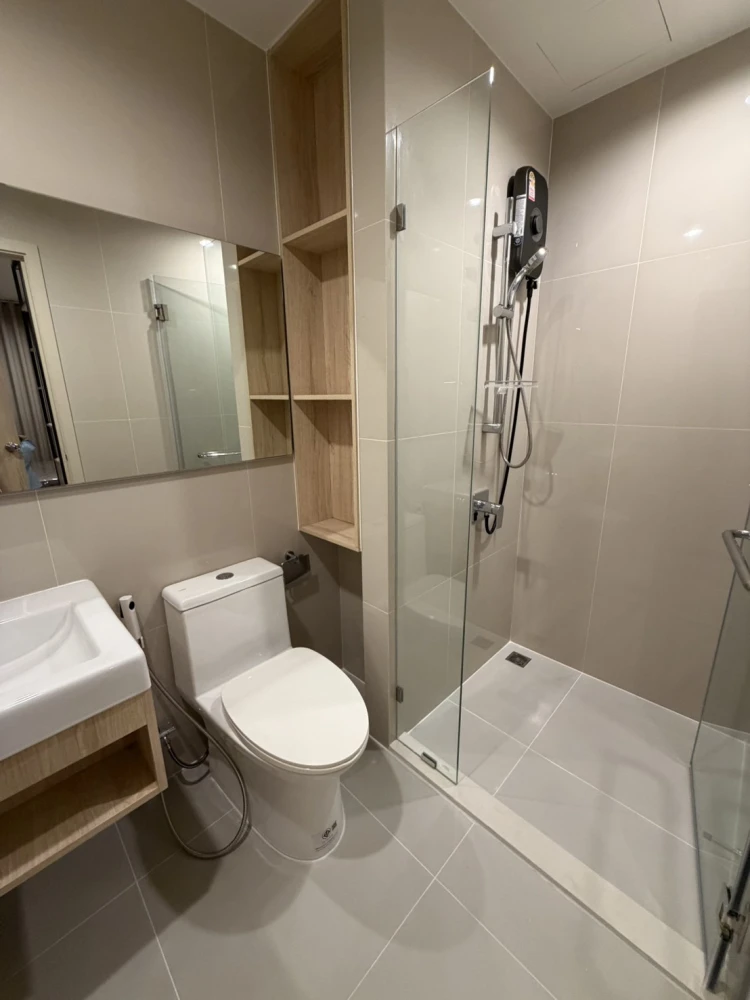 ให้เช่า Nue Noble Srinakarin-Lasalle ชั้น 42 ชั้นสูง แต่งครบ น่าอยู่ สนใจจองเลย