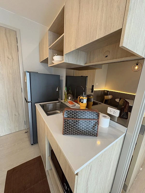 ให้เช่า NUE Noble Srinakarin-Lasalle ห้องอยู่ ชั้น 39 ทำเลดีเงียบสงบไม่ติดห้องใครอีกฝั่งติดบันไดหนีไฟ เงียบมาก รีบจองเลย