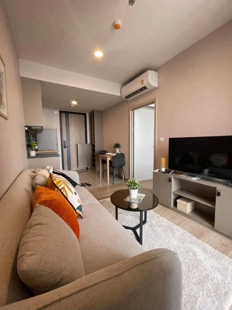 ให้เช่า Oka Haus สุขุมวิท 36 ชั้น 42 ชั้นสูง วิวเมืองสวยงามไม่มีสิ่งกีดขวาง เฟอร์นิเจอร์ครบครัน สนใจจองเลย