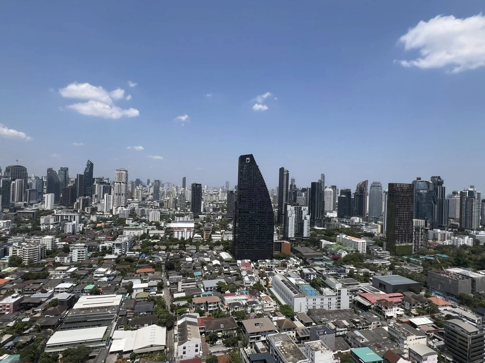 ให้เช่า Oka Haus ห้องอยู่ชั้น 37 สูงมากๆ ได้วิวเมืองสวยจึ้ง ไม่มีสิ่งก่อสร้างใดๆ รบกวน รีบจองเลย