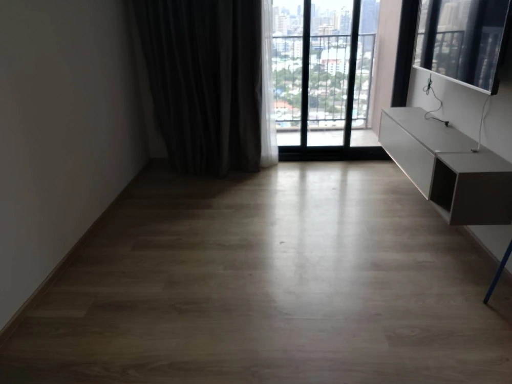 ให้เช่า Oka Haus Sukhumvit 36 ชั้น 25 ห้องกว้าง แต่งครบ น่าอยู่ จองเลย อย่ารอช้า