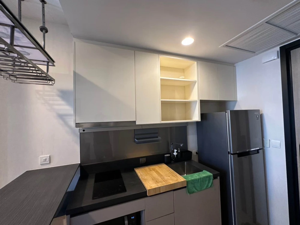 ให้เช่า Oka Haus Sukhumvit 36 ห้องพร้อมอยู่ เฟอร์พร้อม ห้องกว้างชั้นสูง จองเลย