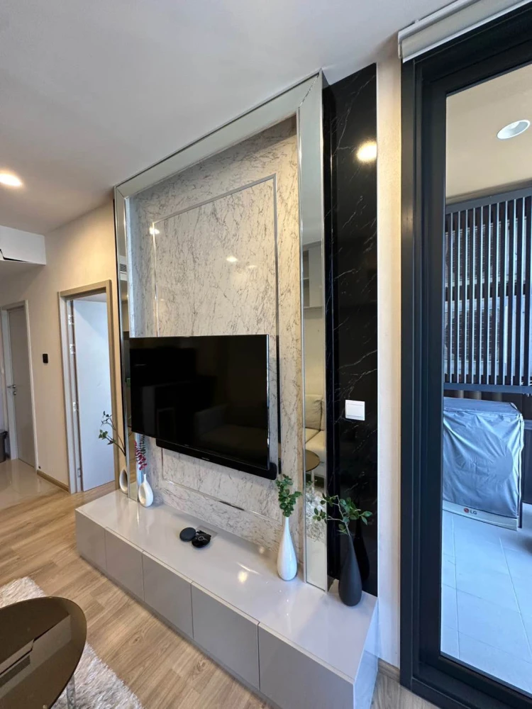 ให้เช่า Oka Haus Sukhumvit 36 ห้องพร้อมอยู่ เฟอร์พร้อม ห้องกว้างชั้นสูง จองเลย