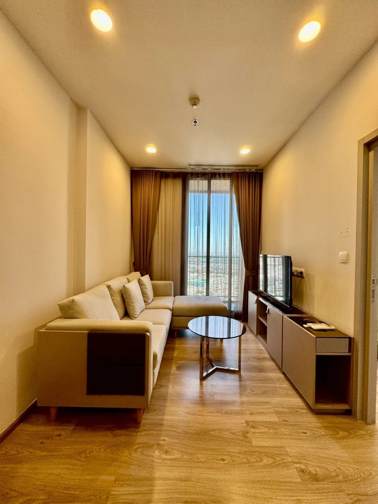 [ให้เช่า] Oka Haus Sukhumvit 36 | ห้องกว้าง ชั้นสูง ชั้น 38 ทิศใต้รับลมสบาย วิวเมืองโปร่ง 🏢✨