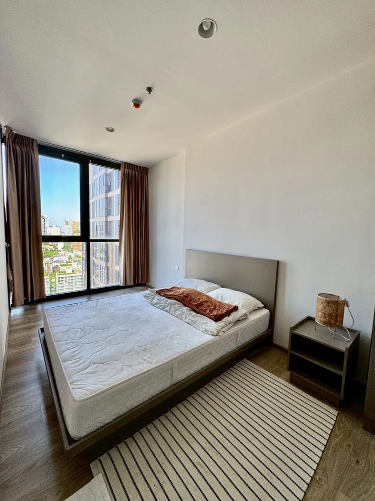 [ให้เช่า] Oka Haus Sukhumvit 36 | ห้องกว้าง มีอ่างอาบน้ำ (Bathtub) ชั้น 21 ทิศตะวันออกรับแดดเช้า วิวเมืองสวยโปร่ง (City View) 🏢🛁🌅✨