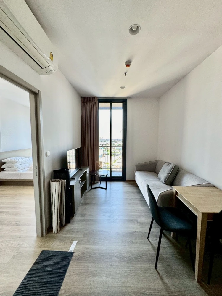 [ให้เช่า] Oka Haus Sukhumvit 36 | ห้องกว้าง มีอ่างอาบน้ำ (Bathtub) ชั้น 23 วิวแม่น้ำสวยโปร่ง ทิศใต้รับลมสบาย 🏢🛁🌊✨