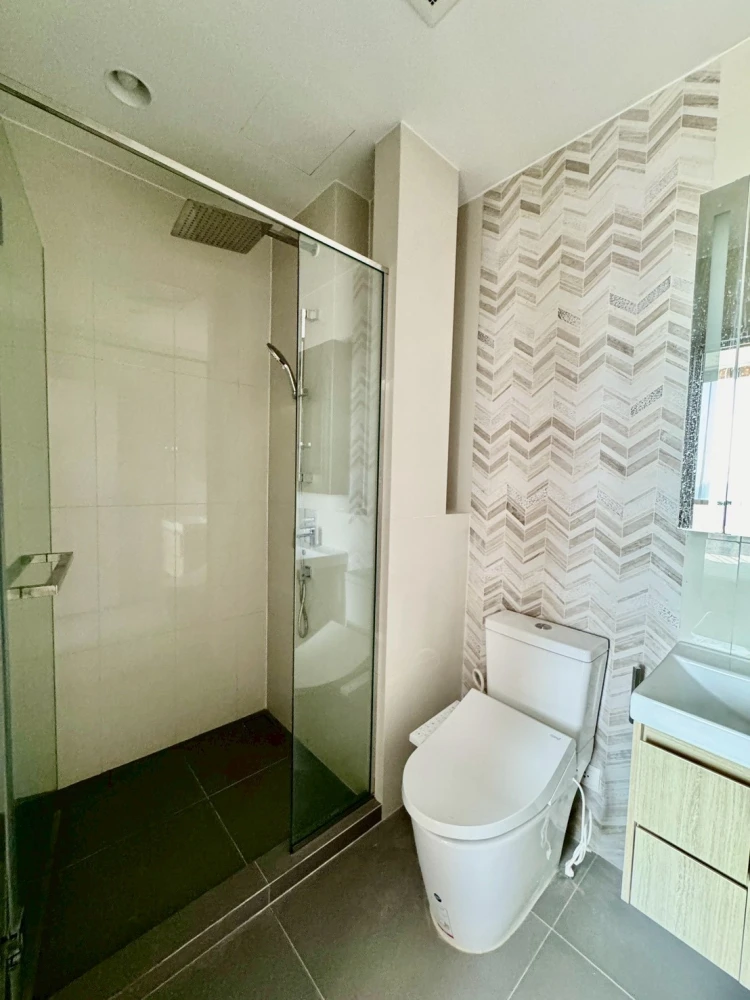 [ให้เช่า] Oka Haus Sukhumvit 36 | ห้องชั้นสูงปังมาก ชั้น 45 วิวเมืองโปร่งสวย ทำเลสุขุมวิท 🏢✨