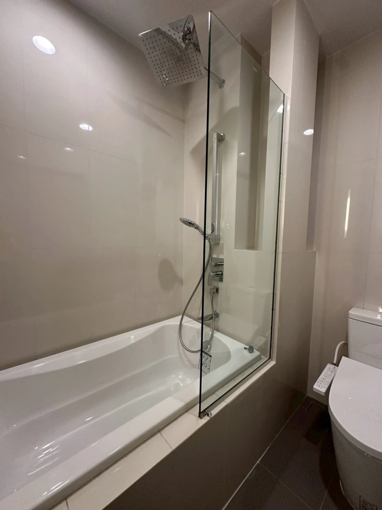 ให้เช่า Oka Haus Sukhumvit 36 1 ห้องนอน 1 ห้องน้ำ เฟอร์และส่วนกลางครบครัน รีบจองเลยจ้า