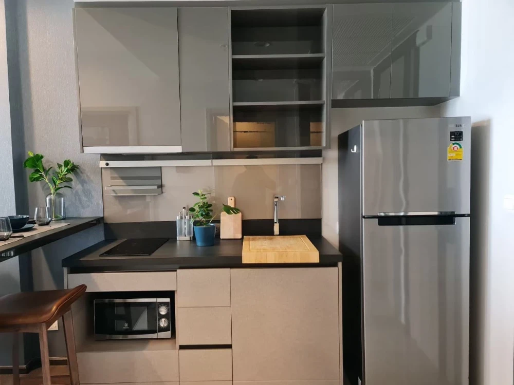 ให้เช่า Oka Haus Sukhumvit 36 1 ห้องนอน 1 ห้องน้ำ แต่งสวยคุมโทน มาพร้อมเฟอร์นิเจอร์ครบครัน จองเลย
