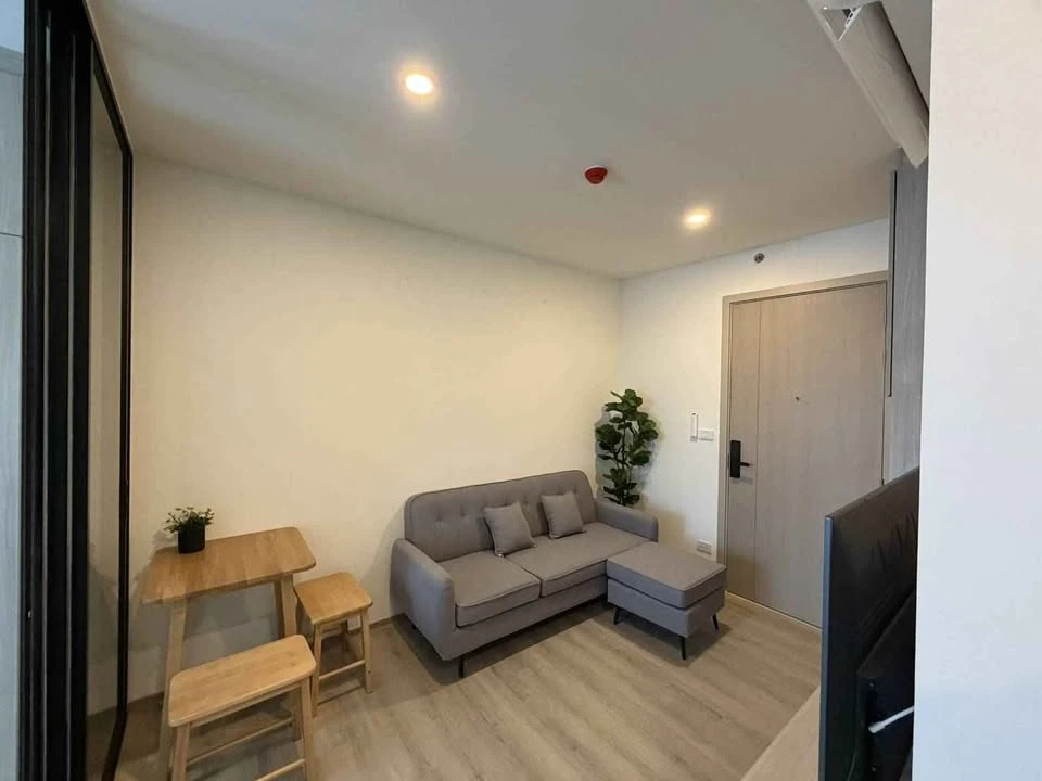 ให้เช่า Origin place bangna ชั้น 7 วิว สระว่ายน้ำ ทำเลดี ราคาอย่างโดน ต้องรีบมาจองเลย