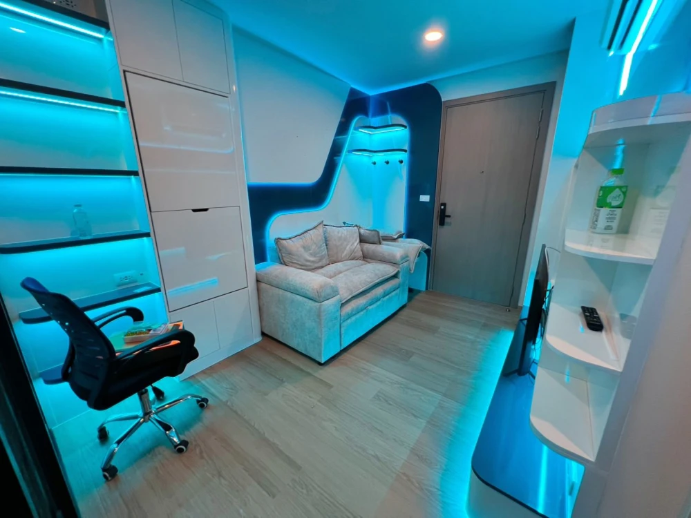 ให้เช่า Origin Play Bangkhunnon Triple Station ห้องชั้น 12 บิ้วอินเฟอร์นิเจอร์อย่างดี สิ่งอำนวยความสะดวกครบครัน จองเลย