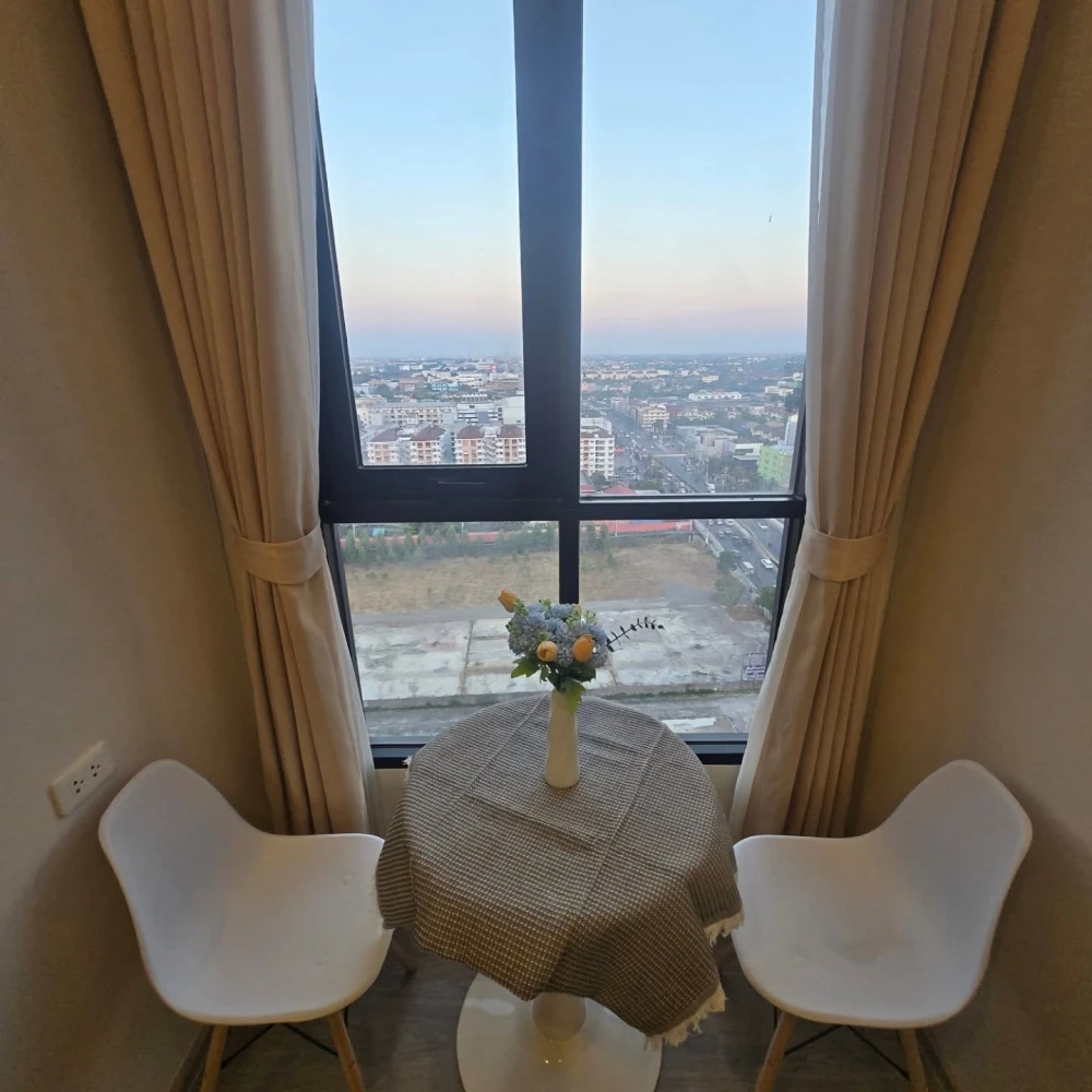 ให้เช่า Origin Plug & Play Ramkhamhaeng Triple Station ห้องเพดานสูงโปร่งโล่ง ทำเลดี เฟอร์ครบครัน จองเลย