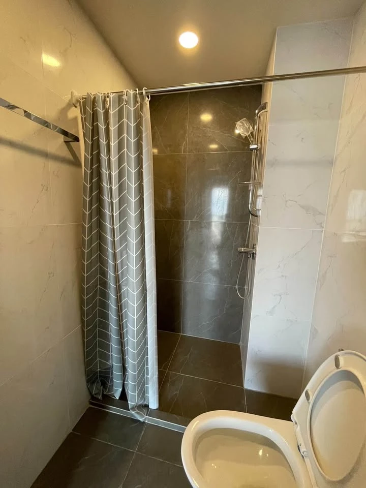 ให้เช่า Origin Plug and Play สิรินธร ห้องพร้อมอยู่ สิ่งอำนวยความสะวดกครบ มาจับมาจองเลย อย่ารอช้า